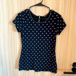 Express black and tan polka dot t-shirt sz. Medium